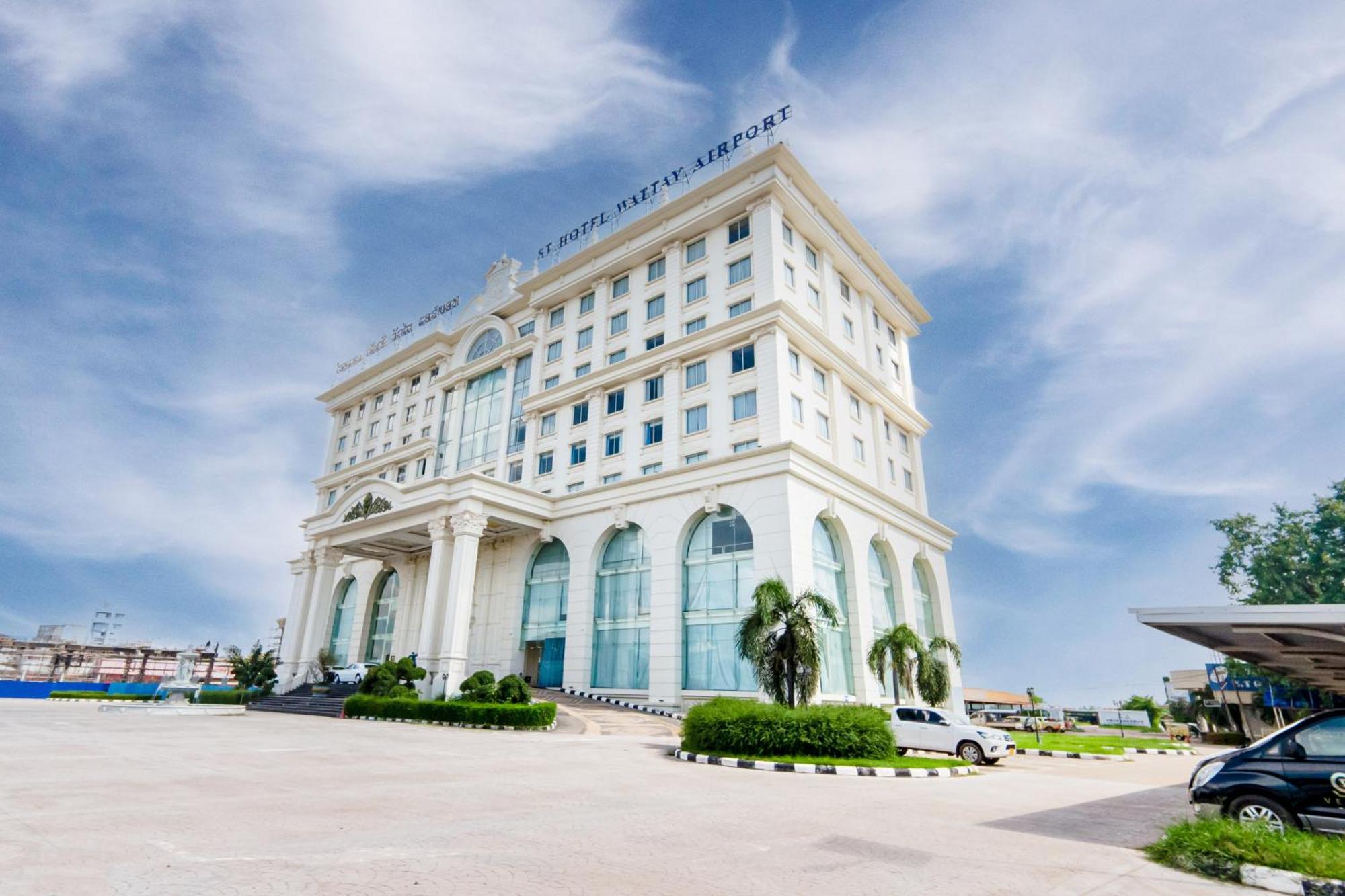 St Hotel Wattay Airport Vientiane Exteriör bild